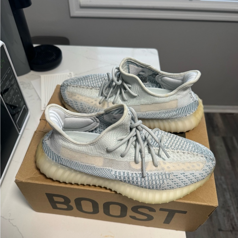 Adidas Yeezy 350 V2 - Cloud White